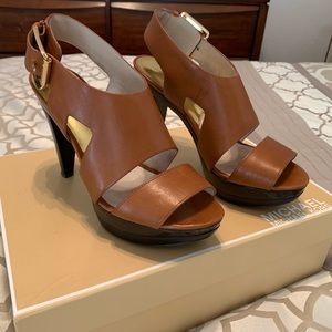 Michael Kors leather heels 👠